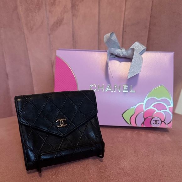 CYBER MONDAY SALE ✨ Chanel Black Quilted Wallet - Picture 9 of 12